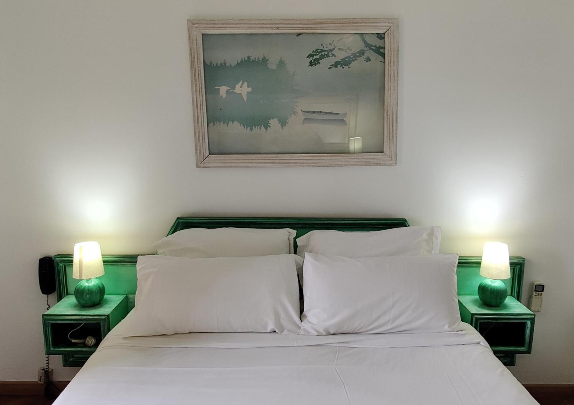 Hotel Athénopolis Grimaud Esterno foto