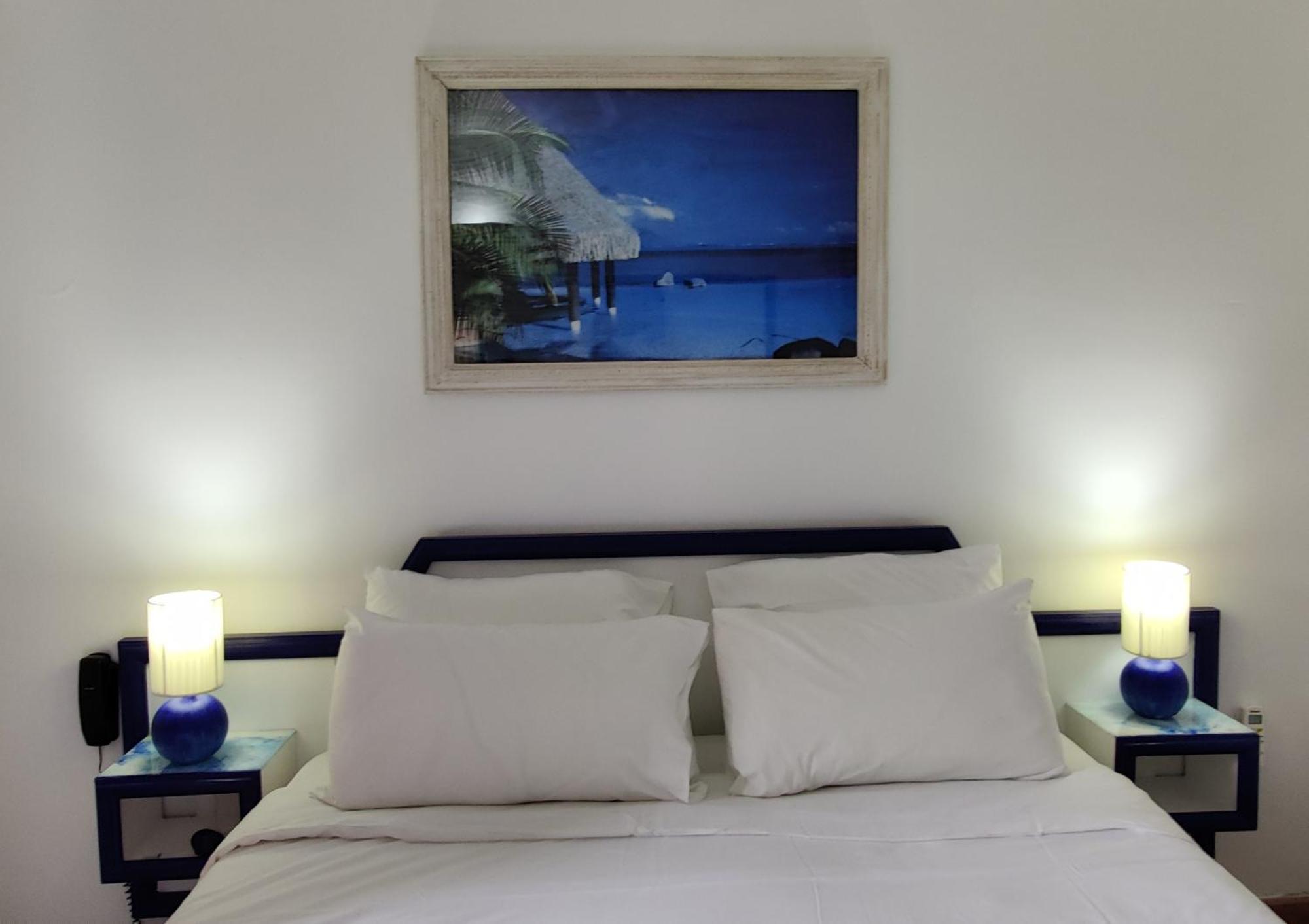 Hotel Athénopolis Grimaud Esterno foto