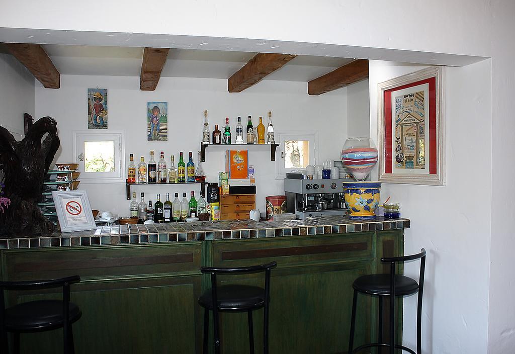 Hotel Athénopolis Grimaud Esterno foto