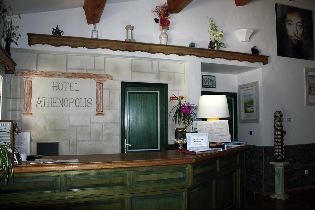 Hotel Athénopolis Grimaud Esterno foto
