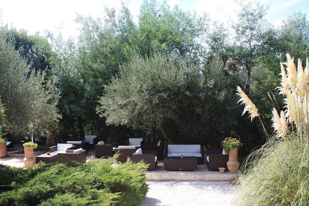 Hotel Athénopolis Grimaud Esterno foto