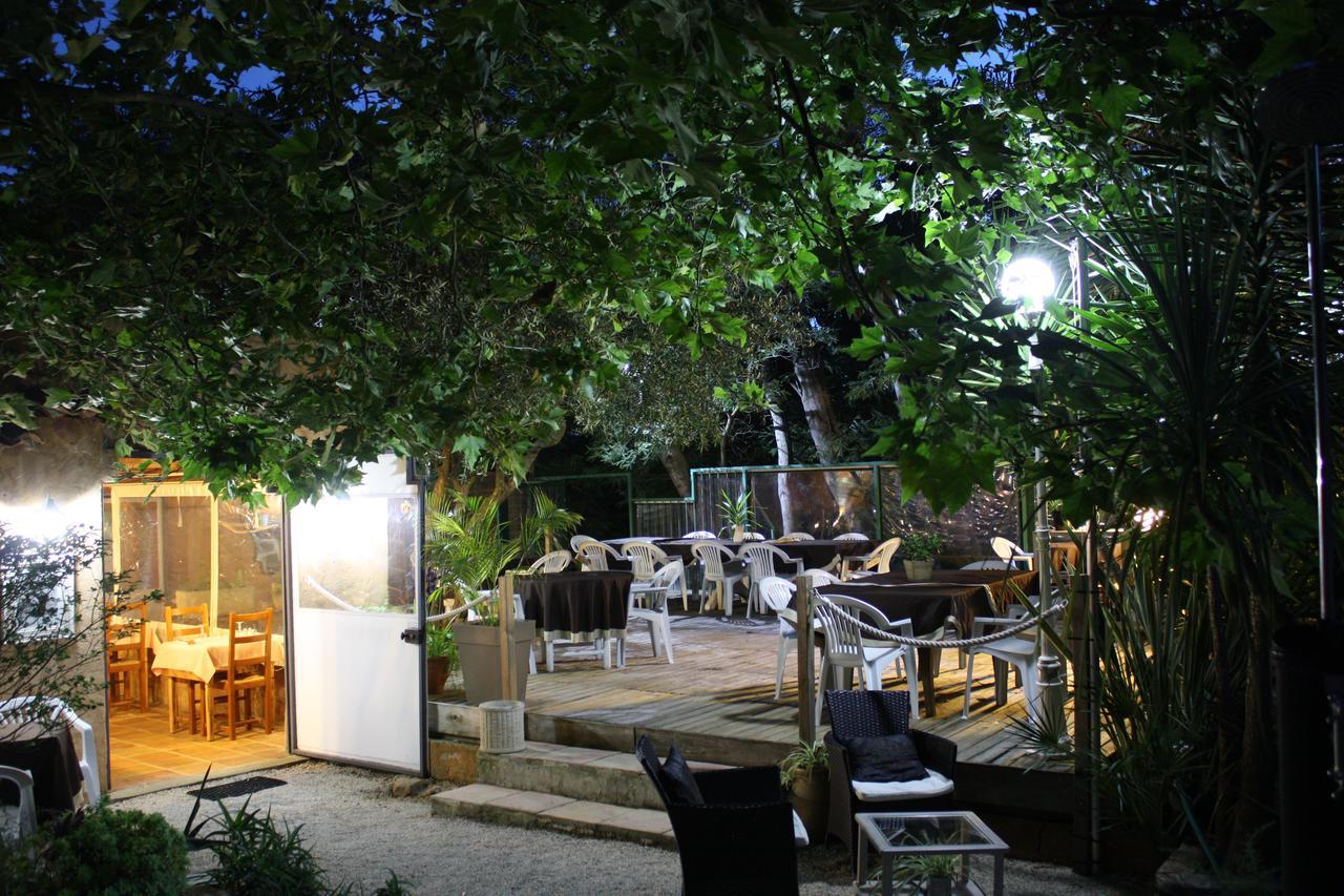 Hotel Athénopolis Grimaud Esterno foto